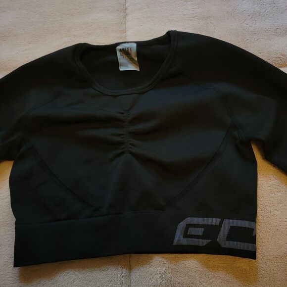 NEW ECHT Arise Scrunch Athletic Long Sleeve Crop Top - Picture 3 of 9